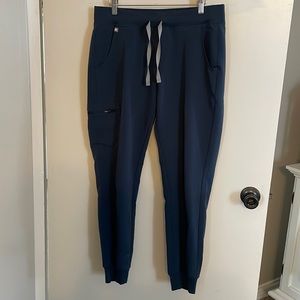 Women’s Figs jogger scrub pants